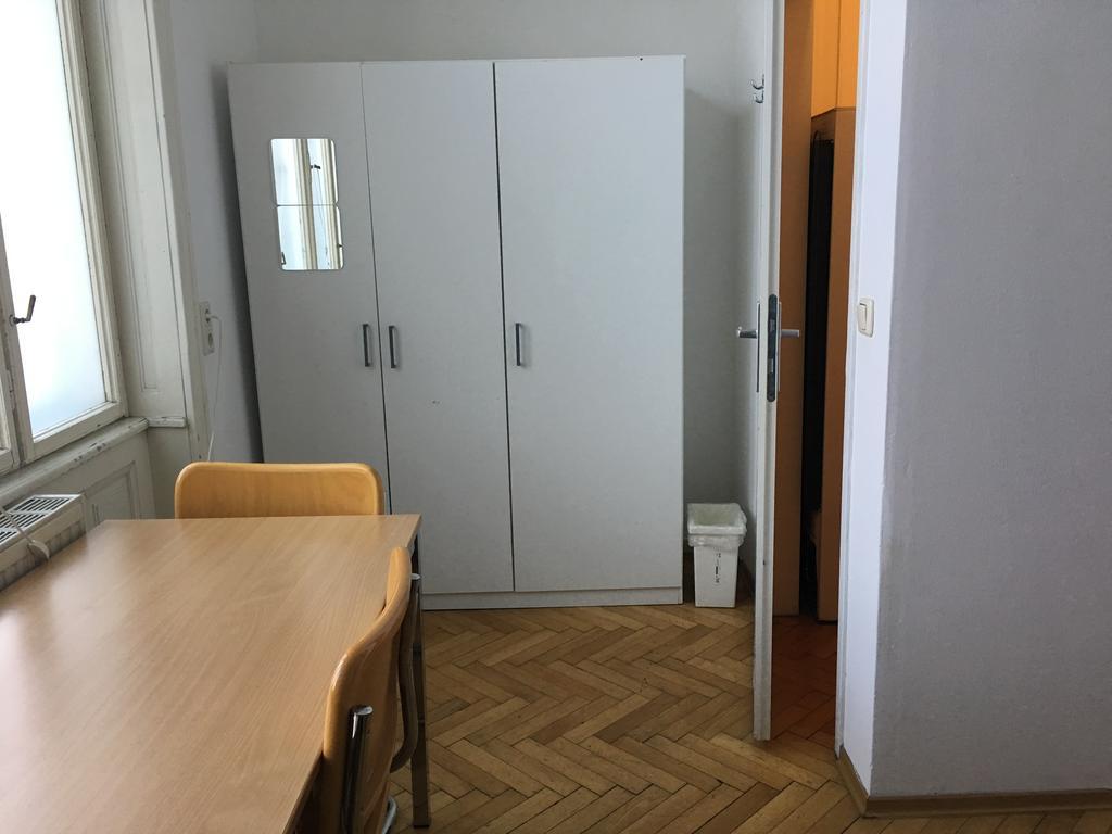 Chichilli Hostel Wien Eksteriør bilde