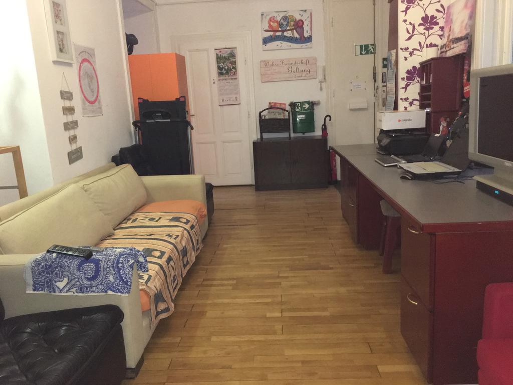 Chichilli Hostel Wien Eksteriør bilde